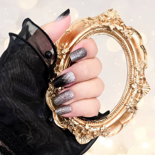 Elevate your style with Black and Silver Gradient Nailwraps. Stunning diamond glitter fade, easy application, and long-lasting shine for any event.