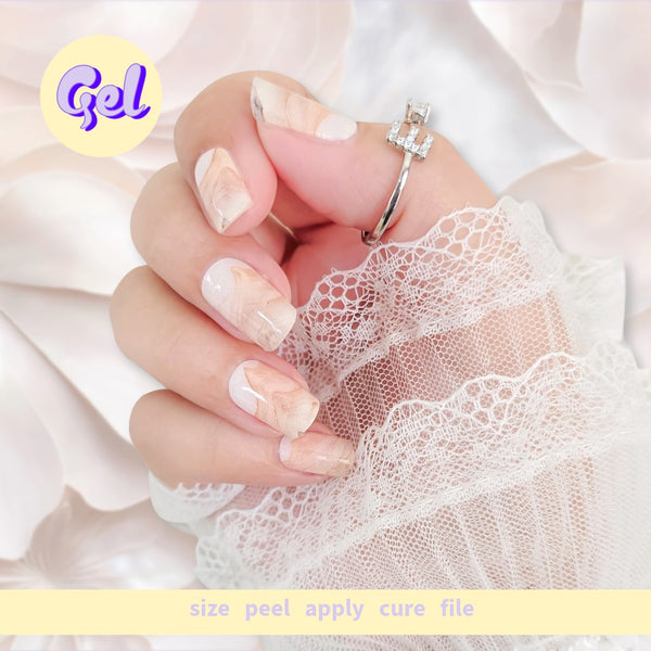 Golden Marble Gel Nailwraps – Ivory & Gold Mountain Design