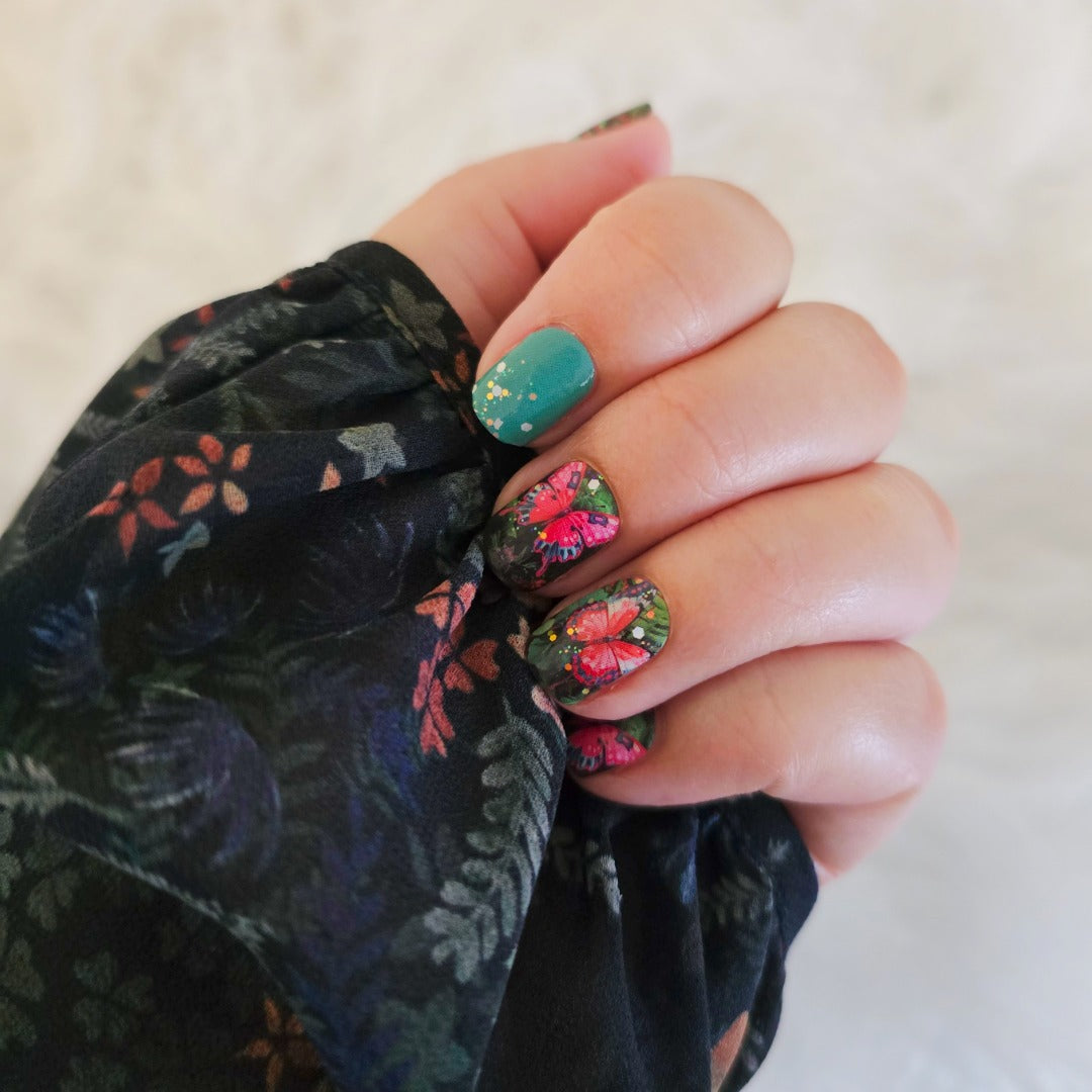Teal Flutter Fantasy Nailwraps