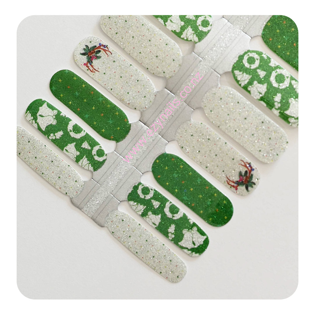 Mistletoe Magic Christmas Nail Wraps