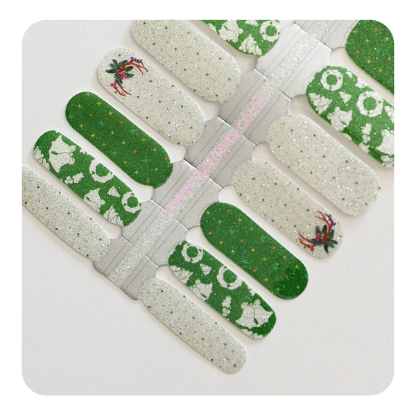 Mistletoe Magic Christmas Nail Wraps