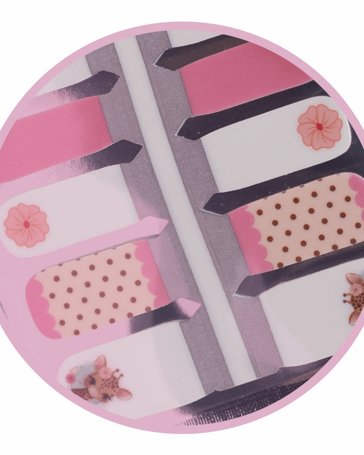 Children's Pretty Giraffe Nailwrap Set