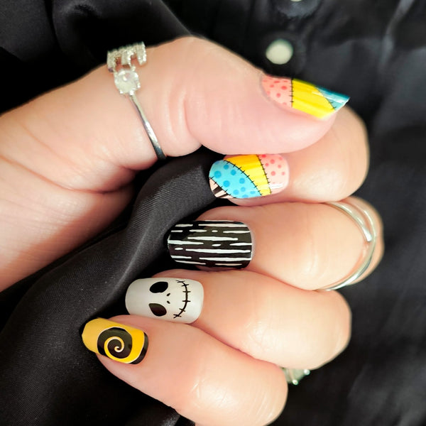 Hauntique Halloween Nailwraps – Spooky Stripes, Swirls & Skulls