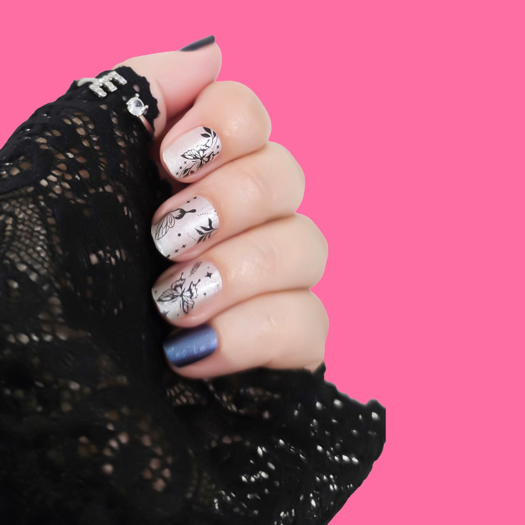 Blue Cat-Eye Butterfly Drift Nailwraps