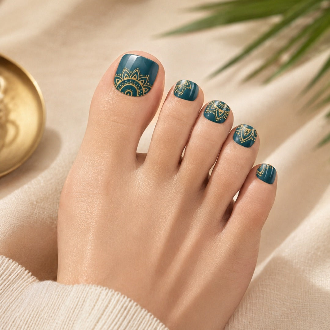 The EZYNails Mani-Pedi Gel Wraps - Golden Mirage