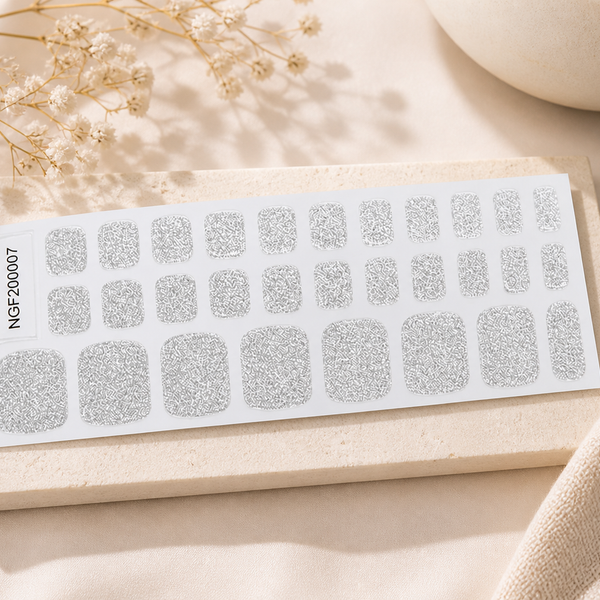 The EZYNails Mani-Pedi Gel Wrap Pairs - Silver Glitter
